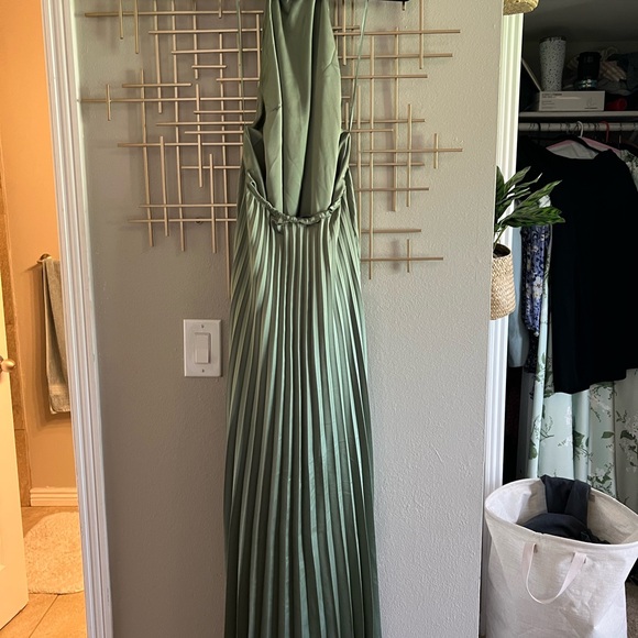 Abercrombie & Fitch Green Halter Pleated Dress - Picture 5 of 6